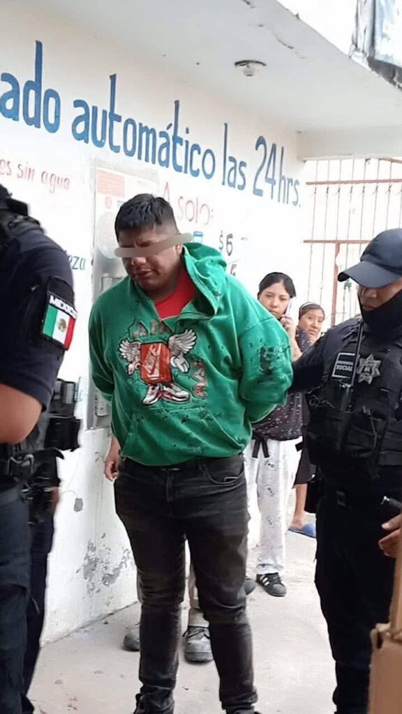 Vecinos detienen y golpean a presunto ladrón en Amozoc 