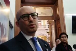 10 bancos participan para la línea de crédito: Héctor González