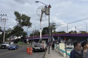 Insisten en “ajolotizar” Estadio Ciudad de México con figuras lumínicas
