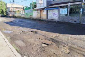 Baches afectan a colonias del norte de la ciudad de Puebla, denuncian vecinos