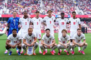 Cuando la perra es brava…roban material de Inglaterra a días de su debut