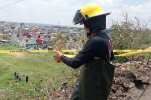 Lluvias dañaron barda en San Pablo Xochimehuacan