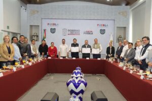 Lo prometido es deuda: Policías y bomberos recibirán viviendas del bienestar, subrayó Armenta