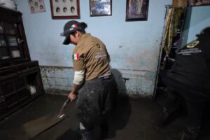 Desbordamiento de barranca en Chalchicomula dejó 30 familias afectadas