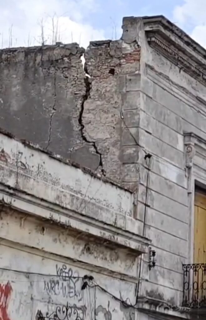 Inmuebles en condiciones deplorables y peligrosos en el Centro Histórico