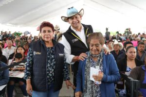 Armenta entregó obras y recursos del programa comunitario en Quecholac