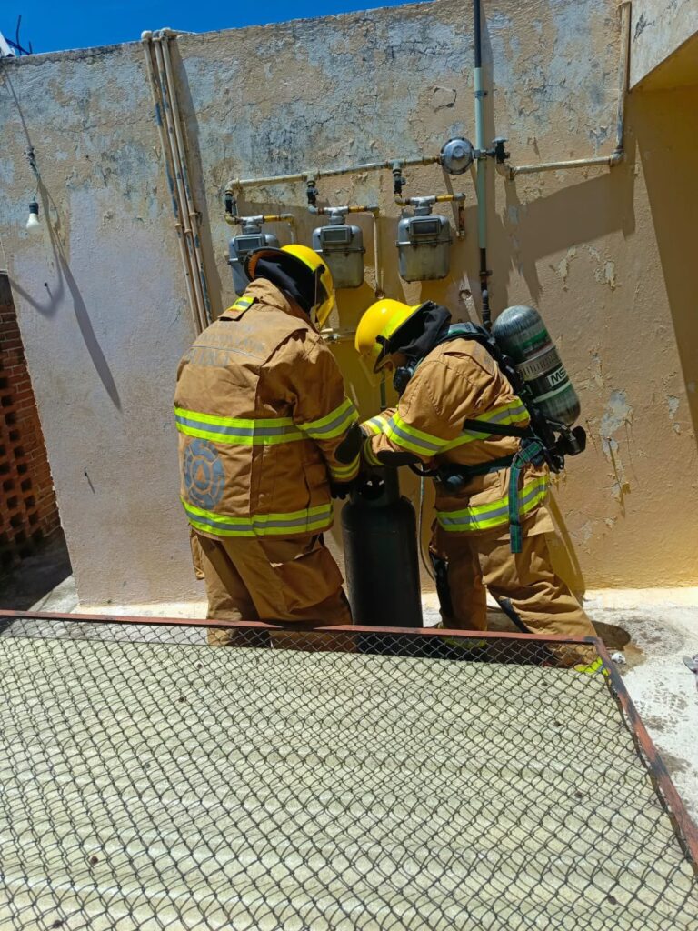 Evacuan a habitantes de la colonia Volcanes por fuga de gas