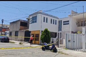 Dejaron el cadáver golpeado de un hombre en la unidad habitacional Villa Alegre de Puebla capital