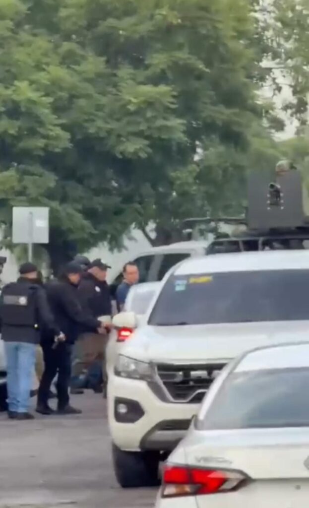 Detienen a “El Amarillo” y/o “El Gobén” en Lomas de Angelópolis 