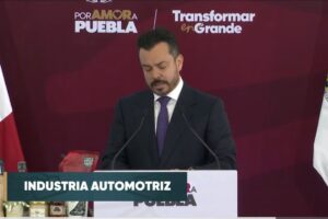 VW podría recontratar a 600 trabajadores despedidos: Choco Parra