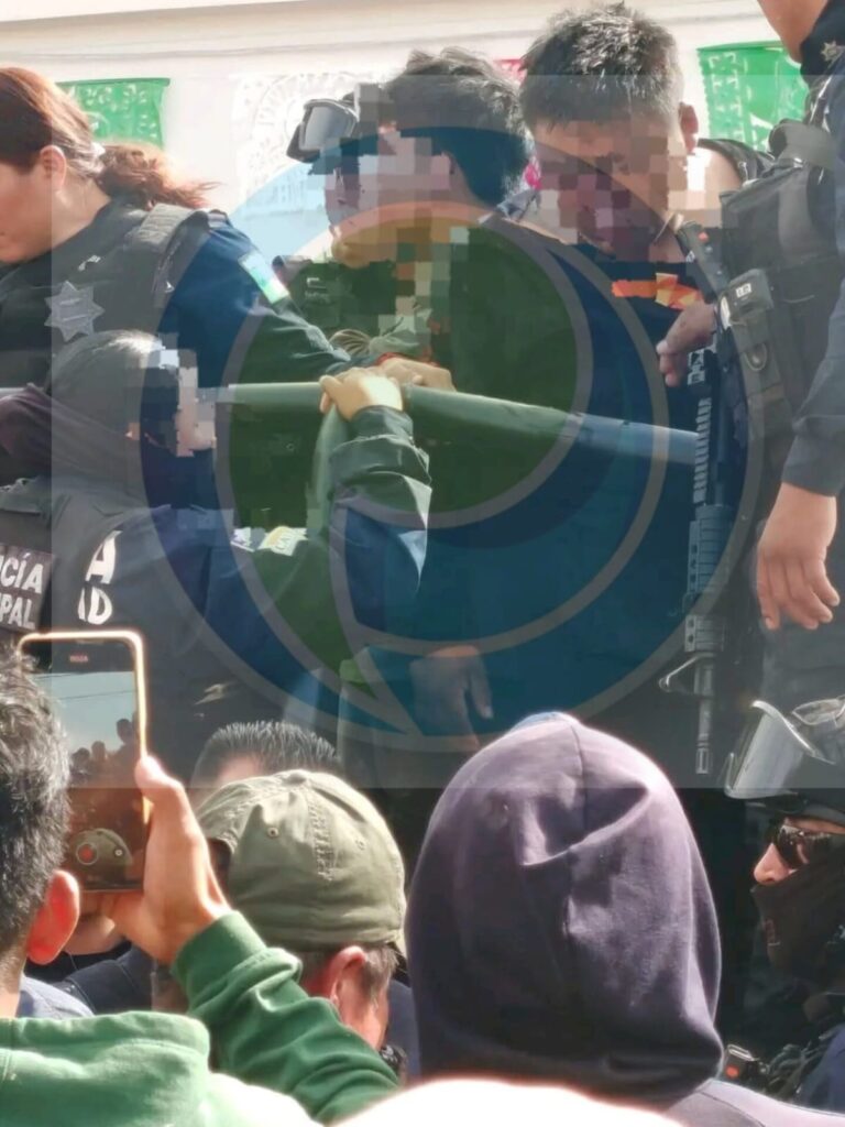 Casi linchan a 4 presuntos ladrones en Puebla capital