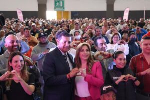 Salud gratuita y oportuna para los poblanos a través del Hospital Itinerante: Armenta