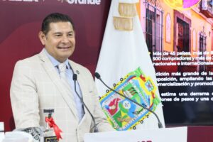 En Puebla se consolida el turismo con 17 destinos aéreos, nuevos vuelos internacionales y mil mdp de inversión en el Aeropuerto Internacional Hermanos Serdán: Armenta