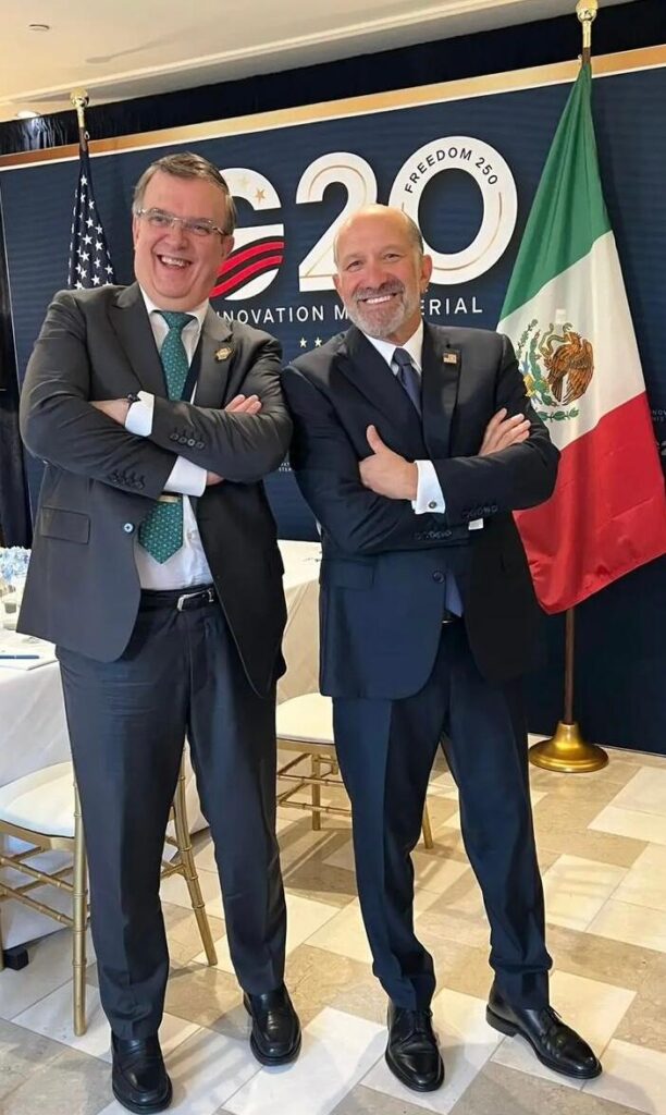México busca acuerdo con EE.UU. para reducir impacto de aranceles a autos y acero
