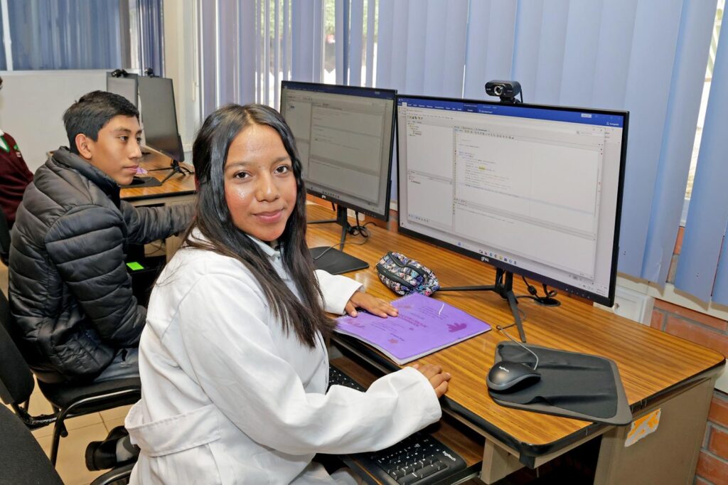 Solo 26 de cada 100 alumnos logran concluir una licenciatura