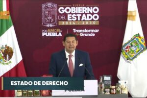 Si postulan candidatos vinculados con actividades ilícitas, se enfrentarán a la FGE y al Poder Judicial, advirtió Armenta a dirigentes de partidos