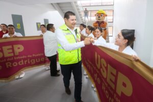 Armenta entrega sede Tepexi de la Universidad de la Salud