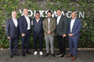 Gobiernos federal y estatal contribuyen en conciliación entre empresas y sindicato de la VW